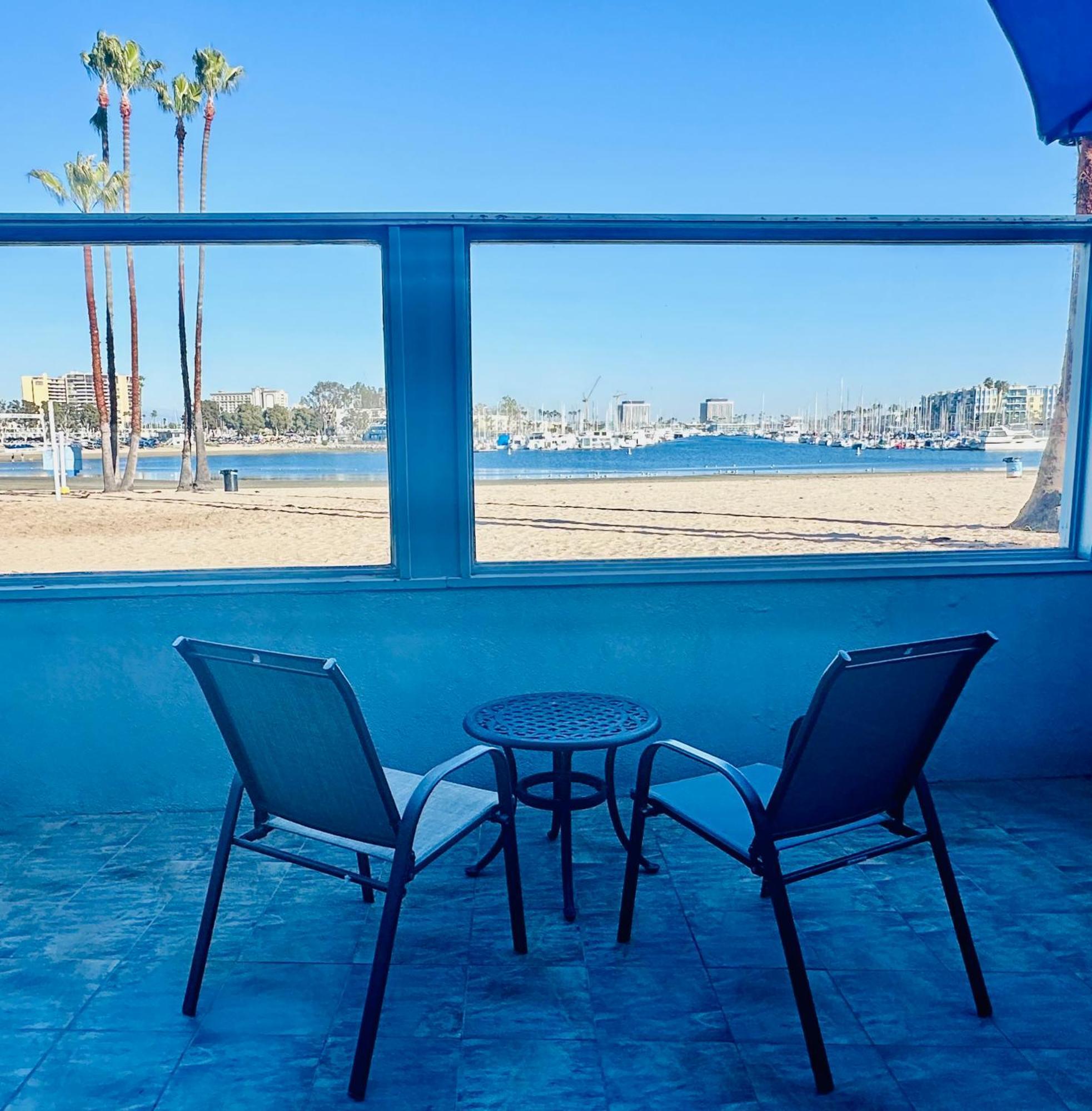 Hotel Foghorn Harbor 3*