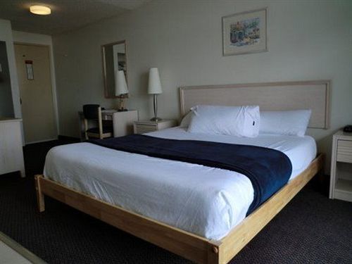 Foghorn Harbor Hotel 3*