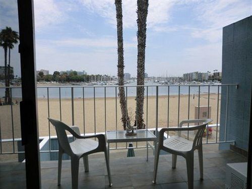 Hotel Foghorn Harbor Marina del Rey