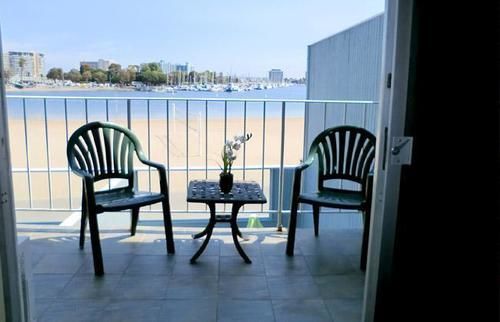 Foghorn Harbor Hotel Marina del Rey